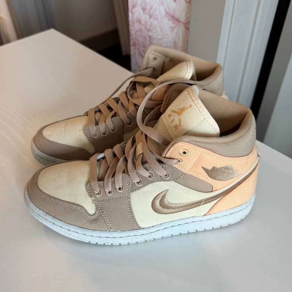 Nike Air Jordan 1s Mid